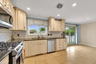 7187 S 1700 E, Cottonwood Heights, UT 84121 - Photo 1