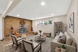 7187 S 1700 E, Cottonwood Heights, UT 84121 - Photo 11