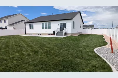 758 E 675 S, Hyrum, UT 84319 - Photo 37