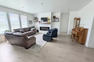 758 E 675 S, Hyrum, UT 84319 - Photo 43
