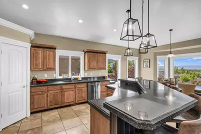 740 E 100 S, Hyde Park, UT 84318 - Photo 13