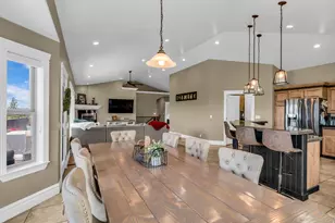 740 E 100 S, Hyde Park, UT 84318 - Photo 15