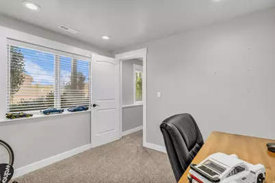 740 E 100 S, Hyde Park, UT 84318 - Photo 37