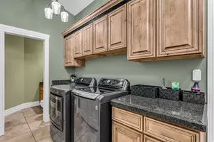 740 E 100 S, Hyde Park, UT 84318 - Photo 17