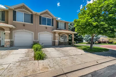 677 W Villa Dr S, Sandy, UT 84070 - Photo 3