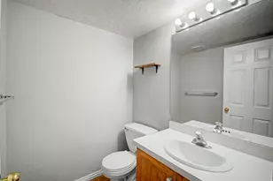 2058 S California Ave E, Provo, UT 84606 - Photo 23