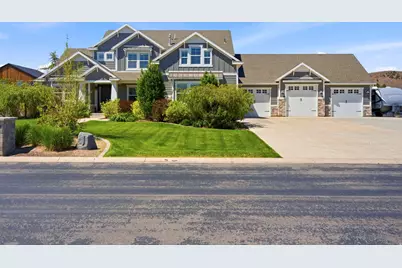 1971 E Sunnyvale Dr, Eagle Mountain, UT 84005 - Photo 3
