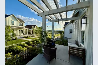 10907 S Lake Island Dr, South Jordan, UT 84009 - Photo 9