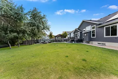 313 E Old Maple Rd S, South Weber, UT 84405 - Photo 31