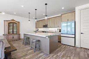 4912 W Bells Cyn Dr, Mountain Green, UT 84050 - Photo 11