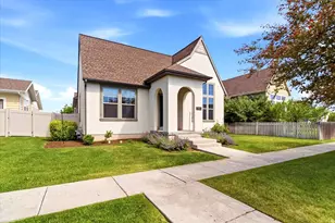 2064 W Orchard Harvest Dr, Kaysville, UT 84037 - Photo 1