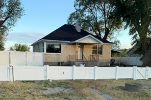 63 Center, Gunnison, UT 84634 - Photo 1