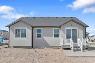 559 W Williams Ln, Grantsville, UT 84029 - Photo 3