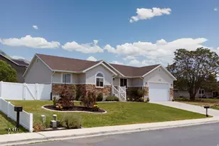 1164 N 300 E, Pleasant Grove, UT 84062 - Photo 3