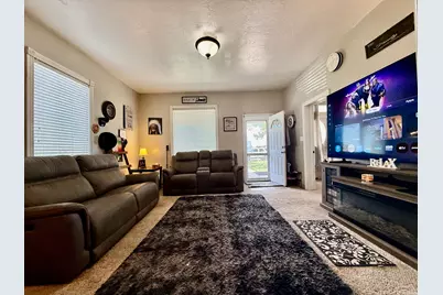 200 W 100 S, Roosevelt, UT 84066 - Photo 3