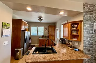 200 W 100 S, Roosevelt, UT 84066 - Photo 7