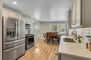 48 W Moon Ridge Dr, Murray, UT 84107 - Photo 7