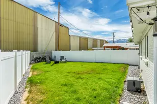 48 W Moon Ridge Dr, Murray, UT 84107 - Photo 25