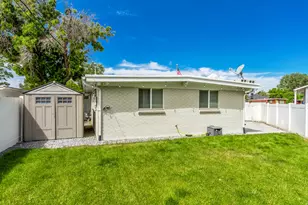 48 W Moon Ridge Dr, Murray, UT 84107 - Photo 23