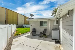 48 W Moon Ridge Dr, Murray, UT 84107 - Photo 23