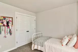 1886 S 3475 W, Syracuse, UT 84075 - Photo 17