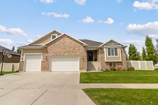 1886 S 3475 W, Syracuse, UT 84075 - Photo 1