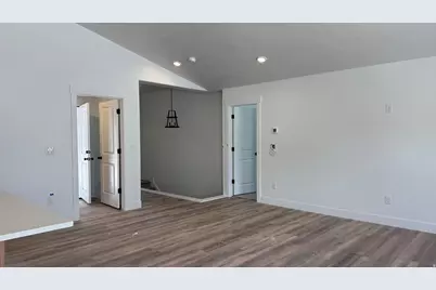 1862 N Mantle Way #418, Tooele, UT 84074 - Photo 15
