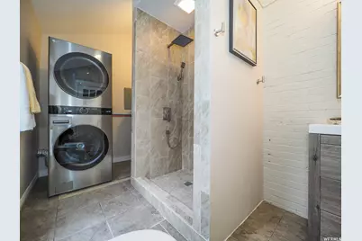 233 W Montrose Ave, Salt Lake City, UT 84101 - Photo 23