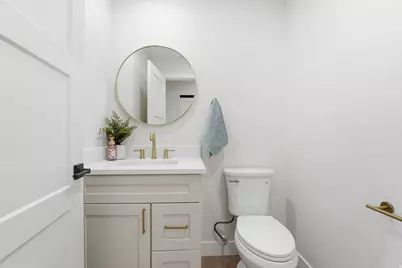 4608 S Locust Ln, Holladay, UT 84117 - Photo 9