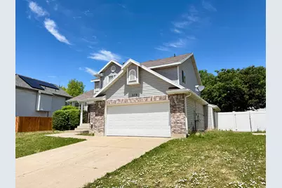 278 W 2000 S, Clearfield, UT 84015 - Photo 3