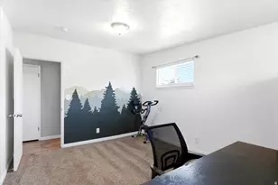 1319 N Reid Ave, Layton, UT 84041 - Photo 13