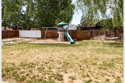 139 E 1150 S, Vernal, UT 84078 - Photo 17