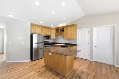 1179 N 380 E, Pleasant Grove, UT 84062 - Photo 17