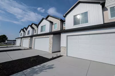 667 N 300 W, Smithfield, UT 84335 - Photo 1