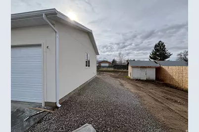 240 E 200 S, Mount Pleasant, UT 84647 - Photo 25