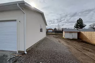 240 E 200 S, Mount Pleasant, UT 84647 - Photo 25