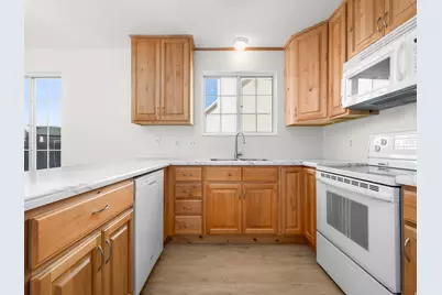 6636 S Milfoil Cir, West Jordan, UT 84081 - Photo 5