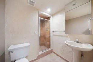 2882 E Heather Cir S, Holladay, UT 84117 - Photo 25