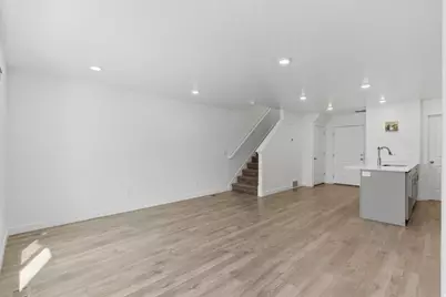 1049 E Regatta Ln, Saratoga Springs, UT 84045 - Photo 5