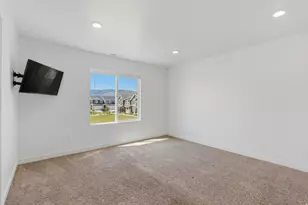 1049 E Regatta Ln, Saratoga Springs, UT 84045 - Photo 27