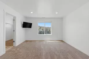 1049 E Regatta Ln, Saratoga Springs, UT 84045 - Photo 25