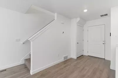 1049 E Regatta Ln, Saratoga Springs, UT 84045 - Photo 21