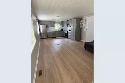 766 W Monte Bella Dr, Taylorsville, UT 84123 - Photo 3