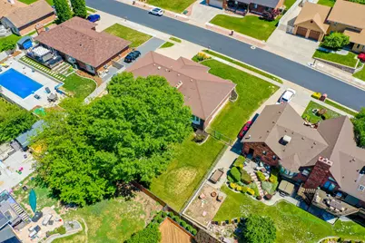 2561 E 2700 N, Layton, UT 84040 - Photo 33