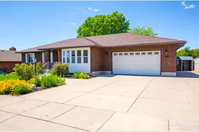 2561 E 2700 N, Layton, UT 84040 - Photo 3