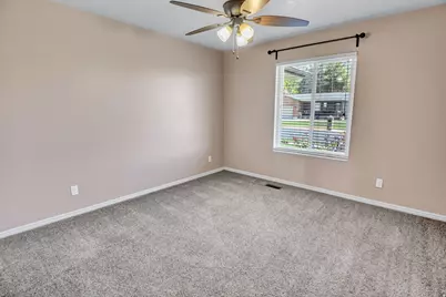 2561 E 2700 N, Layton, UT 84040 - Photo 19