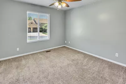 2561 E 2700 N, Layton, UT 84040 - Photo 21
