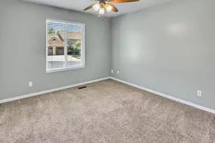 2561 E 2700 N, Layton, UT 84040 - Photo 21