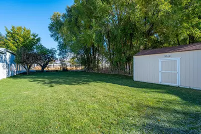 7 E State St, Lehi, UT 84043 - Photo 5