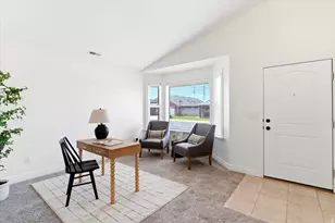 250 Bryce Dr, Kaysville, UT 84037 - Photo 3
